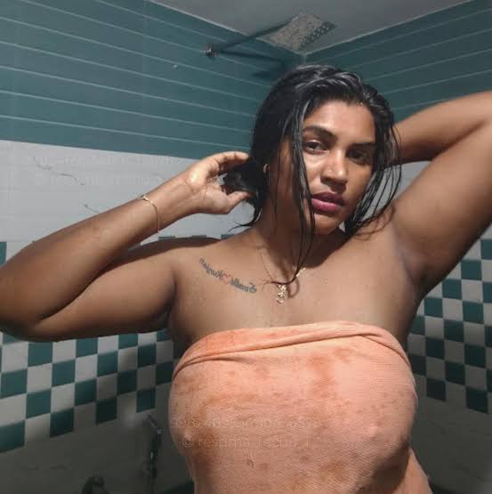 Mallu Reshma Rechu nude xxx leaked Wet big boobs & Nipple Visible in shower – 12Min Full Clip